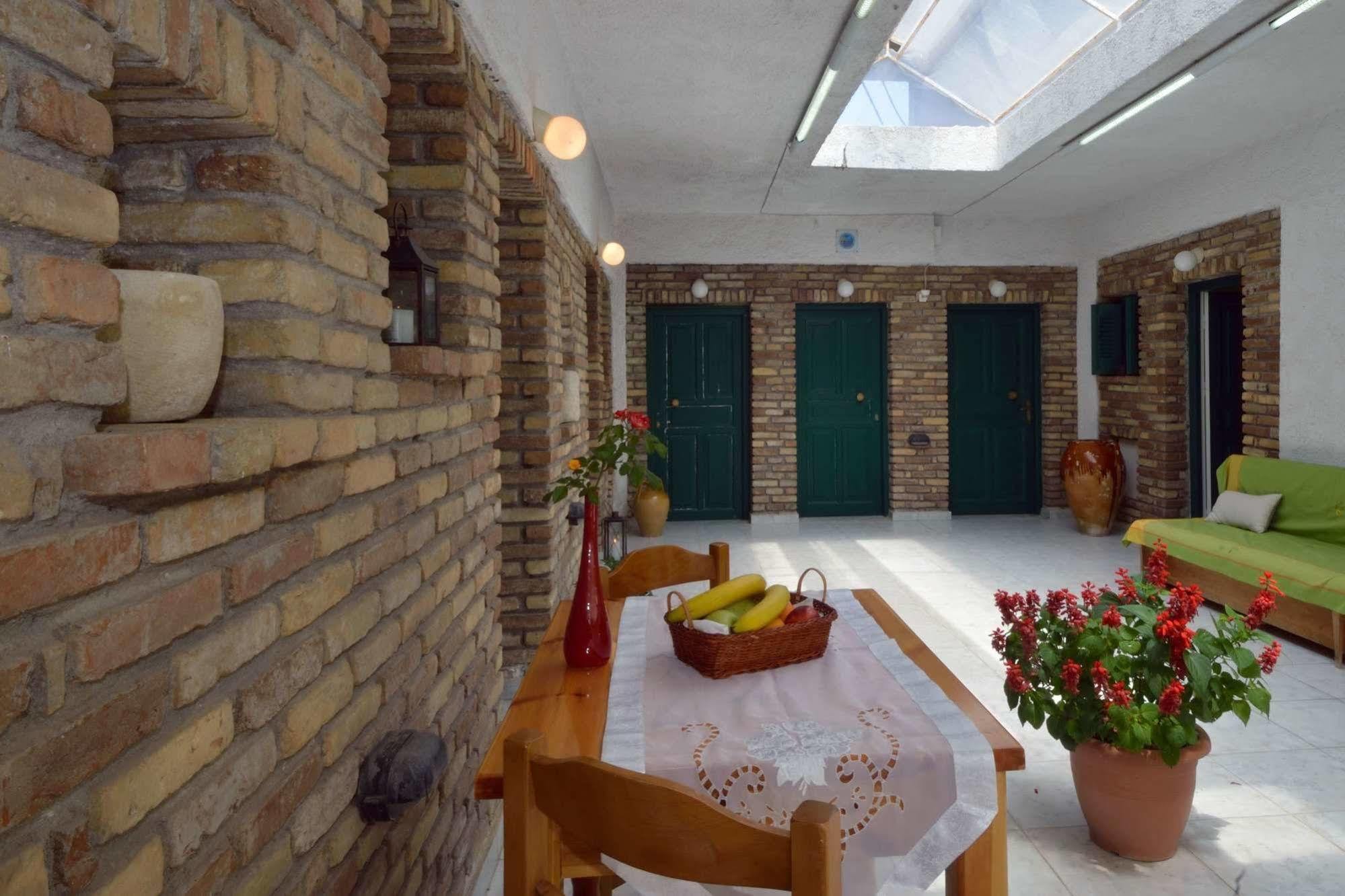 Damaskis Kassiopi Studios المظهر الخارجي الصورة